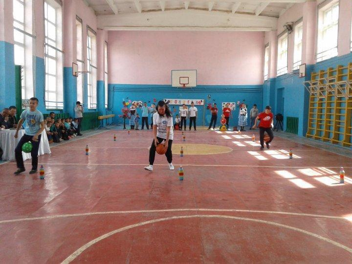 Құқық бұзушылықтың алдын алу айлығы бойынша ата-аналар арасында дөңгелек үстел өткізілді.